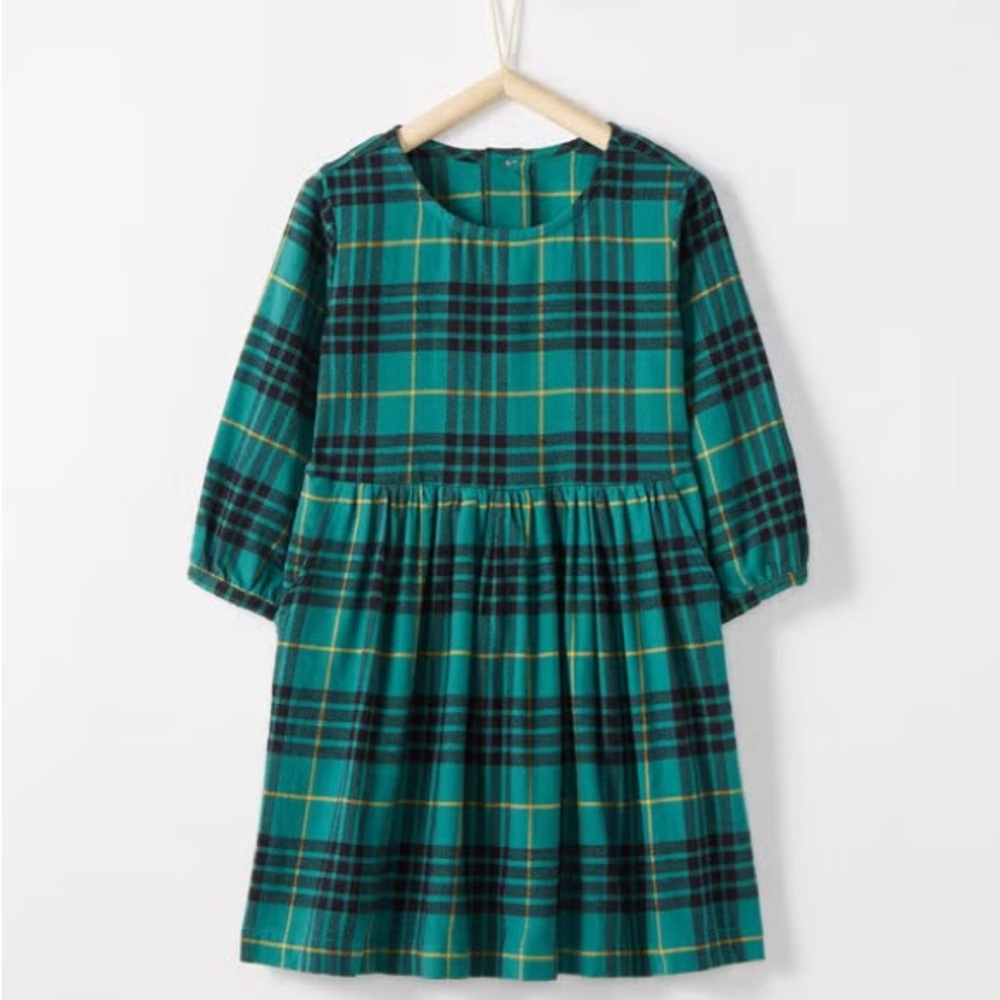Hanna Andersson Festive Flannel Green Plaid  Dress Size 6/7